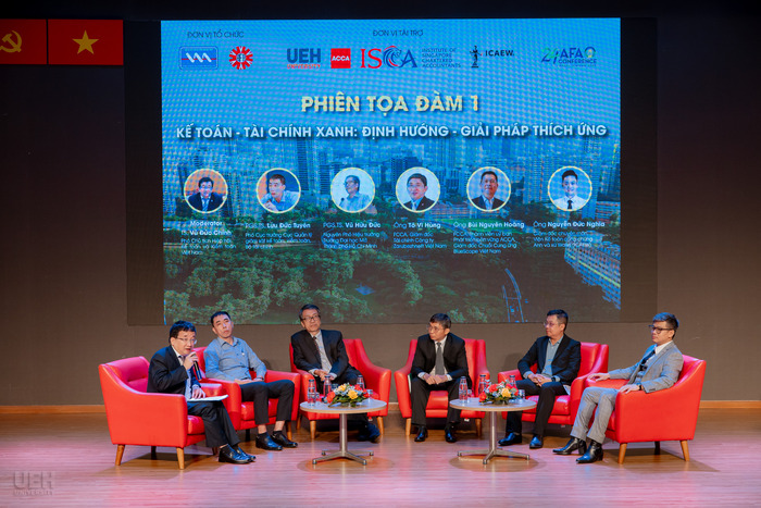 AM ACCOUNTING, “평화적 대화: 경쟁적 세계에서의 기업을 위한 회계 및 녹색 금융 솔루션” 전국 세미나 참가